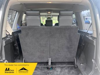 Land Rover Discovery SDV6 SE TECH