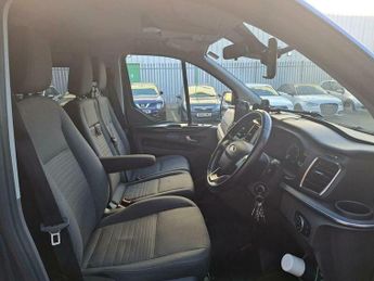 Ford Tourneo Custom 2.0 320 EcoBlue Titanium Auto L1 Euro 6 (s/s) 5dr