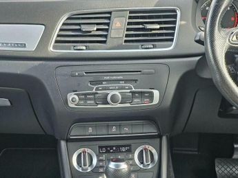 Audi Q3 2.0 TDI S line SUV 5dr Diesel S Tronic quattro Euro 5 (s/s) (177