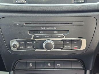 Audi Q3 2.0 TDI S line SUV 5dr Diesel S Tronic quattro Euro 5 (s/s) (177