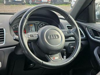 Audi Q3 2.0 TDI S line SUV 5dr Diesel S Tronic quattro Euro 5 (s/s) (177