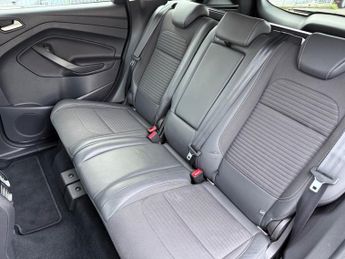 Ford Kuga TITANIUM EDITION TDCI