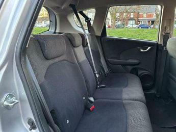 Honda Jazz 1.4 i-VTEC ES CVT Euro 5 5dr