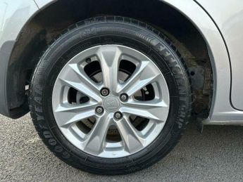 Honda Jazz 1.4 i-VTEC ES CVT Euro 5 5dr