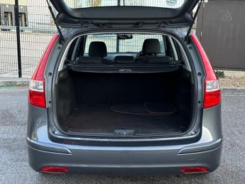 Hyundai I30 1.6 Comfort Estate 5dr Petrol Auto Euro 4 (124 bhp)
