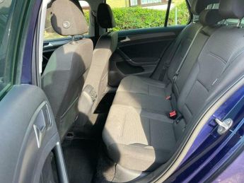 Volkswagen Golf 35.8kWh e-Golf Auto 5dr