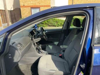 Volkswagen Golf 35.8kWh e-Golf Auto 5dr