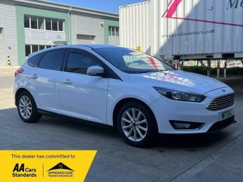 Ford Focus 1.0T EcoBoost Titanium Euro 6 (s/s) 5dr