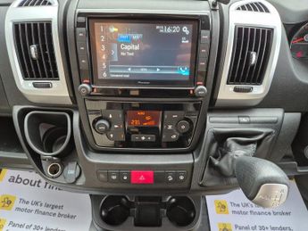 Fiat burstner IXEO T690G AUTOMATIC, 2 BERTH-4 BELTED SEATS-SOLAR-SAT TV