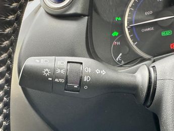 Lexus  300H LUXURY
