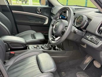 MINI Countryman 1.5 10kWh Cooper SE Exclusive Auto ALL4 Euro 6 (s/s) 5dr