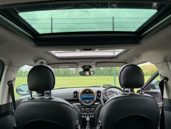 MINI Countryman 1.5 10kWh Cooper SE Exclusive Auto ALL4 Euro 6 (s/s) 5dr