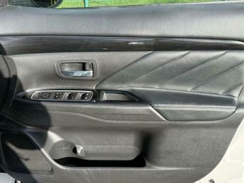 Mitsubishi Outlander 2.0h 12kWh GX4h CVT 4WD Euro 6 (s/s) 5dr