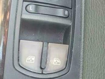 Vauxhall Corsa 1.4i 16v SE 3dr (a/c)