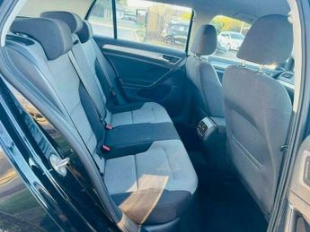 Volkswagen Golf e-Golf Auto 5dr