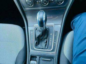 Volkswagen Golf e-Golf Auto 5dr