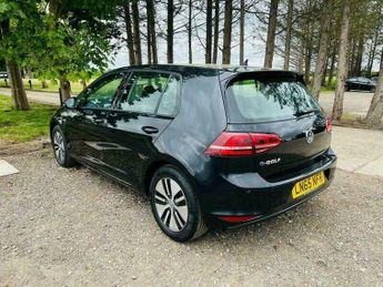 Volkswagen Golf e-Golf Auto 5dr