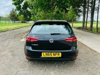 Volkswagen Golf e-Golf Auto 5dr