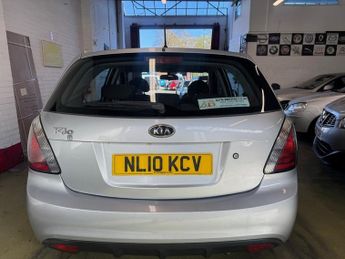 Kia Rio 1