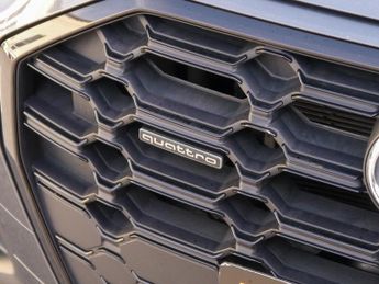 Audi Q5 TFSI E S LINE EDITION 1 QUATTRO - Full Audi Main Dealer History