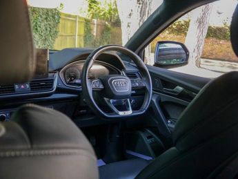 Audi Q5 TFSI E S LINE EDITION 1 QUATTRO - Full Audi Main Dealer History