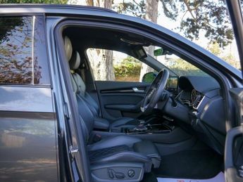 Audi Q5 TFSI E S LINE EDITION 1 QUATTRO - Full Audi Main Dealer History