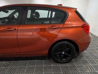 BMW 1 SERIES 1.5 118i SE Business Auto Euro 6 (s/s) 5dr