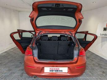 BMW 1 SERIES 1.5 118i SE Business Auto Euro 6 (s/s) 5dr