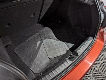 BMW 1 SERIES 1.5 118i SE Business Auto Euro 6 (s/s) 5dr