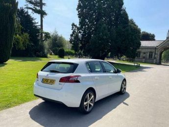 Peugeot 308 1.2 PureTech Allure Hatchback 5dr Petrol EAT Euro 6 (s/s) (130 p
