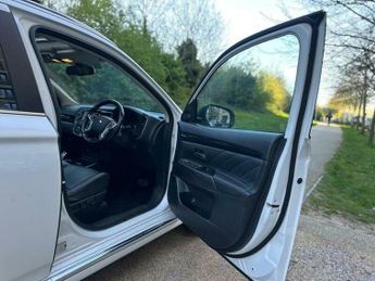 Mitsubishi Outlander 2.0h 12kWh GX4h CVT 4WD Euro 6 (s/s) 5dr