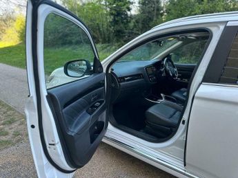 Mitsubishi Outlander 2.0h 12kWh GX4h CVT 4WD Euro 6 (s/s) 5dr