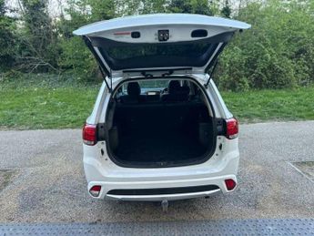 Mitsubishi Outlander 2.0h 12kWh GX4h CVT 4WD Euro 6 (s/s) 5dr