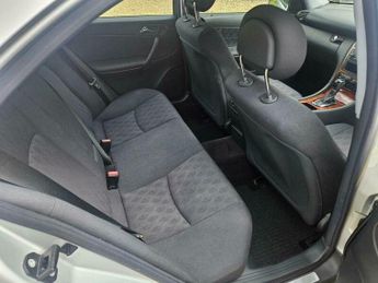 Mercedes-Benz C Class 1.8 C180 Kompressor Classic SE 4dr