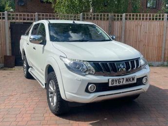 Mitsubishi L200 2.4 DI-D DC Warrior Pickup Double Cab 4dr Diesel Manual 4WD Euro
