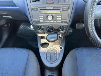 Ford Fiesta STYLE CLIMATE 16V