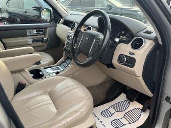 Land Rover Discovery 3.0 SD V6 Graphite SUV 5dr Diesel Auto 4WD Euro 6 (s/s) (256 bhp