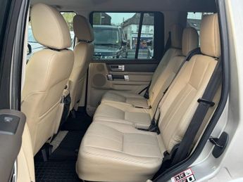 Land Rover Discovery 3.0 SD V6 Graphite SUV 5dr Diesel Auto 4WD Euro 6 (s/s) (256 bhp