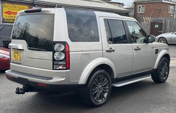 Land Rover Discovery 3.0 SD V6 Graphite SUV 5dr Diesel Auto 4WD Euro 6 (s/s) (256 bhp