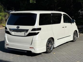 Toyota Vellfire Golden Eyes
