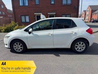 Toyota Auris AUTOMATIC AURIS 1.5L 5 DOOR HATCH BACK