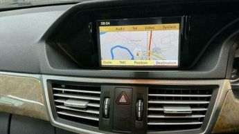 Mercedes-Benz E Class 2.1 E220 CDI BlueEfficiency Avantgarde Tiptronic Euro 5 4dr