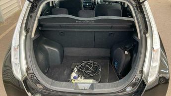 Nissan Leaf 30kWh Acenta Auto 5dr