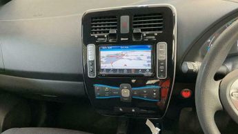 Nissan Leaf 30kWh Acenta Auto 5dr