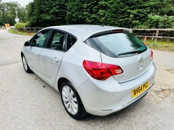 Vauxhall Astra 1.6 16v Design Auto Euro 5 5dr