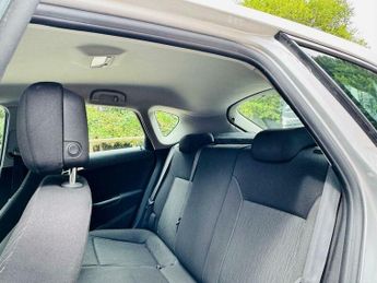 Vauxhall Astra 1.6 16v Design Auto Euro 5 5dr