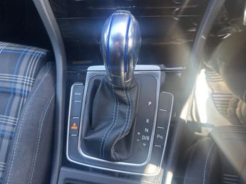 Volkswagen Golf GTE DSG