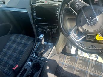 Volkswagen Golf GTE DSG