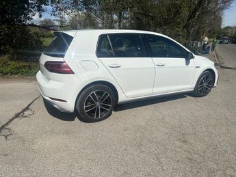 Volkswagen Golf GTE DSG