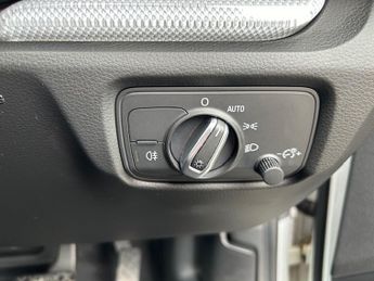 Audi A3 Audi A3 1.4 TFSI CoD Saloon 4dr Petrol S Tronic Euro 6 (s/s) (14